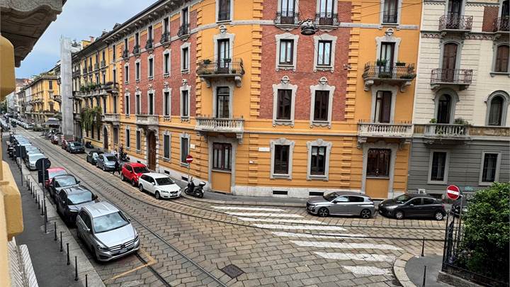 AMPIO BILOCALE VIA AUSONIO MM DEAMICIS UNIVERSITA 