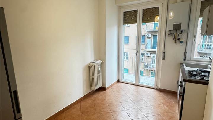 AMPIO BILOCALE RISTRUTTURATO