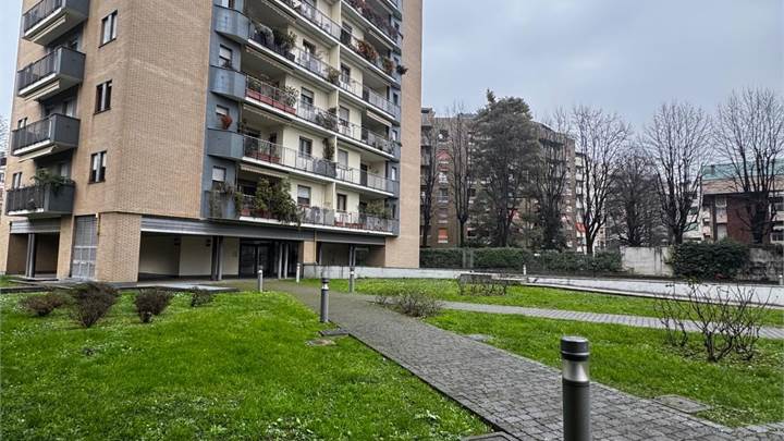 PANORAMICO BILOCALE ULTIMO PIANO CON TERRAZZO