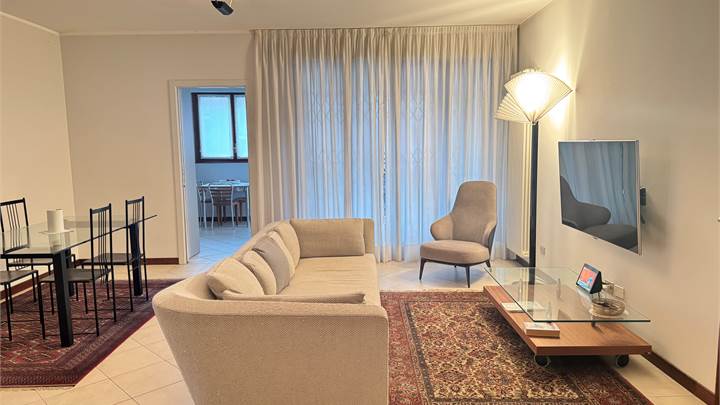 QUADRILOCALE 150MQ PIANO ALTO CON TERRAZZO