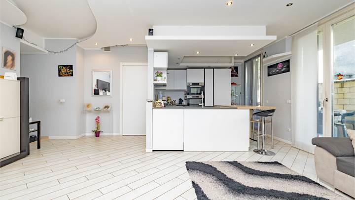 TRILOCALE CON GIARDINO E TAVERNA IN RECENTE COSTRUZIONE!  